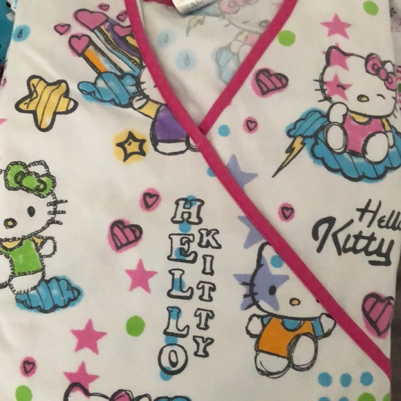 Disney Scrubs - Picture 5 of 8